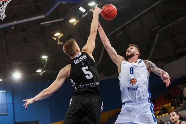 Баскетбол: &#171;Енисей&#187; - &#171;ВЭФ&#187; (Рига, Латвия)