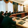 Члены правительства Красноярского края почтили минутой молчания память погибших в Игарке
