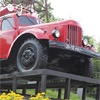 В Красноярске появился памятник пожарному автомобилю