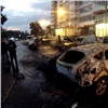 На парковке дома в Октябрьском районе Красноярска сгорели 8 машин