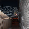 В Ачинске упавший кран повредил жилую пятиэтажку