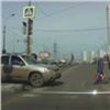 За проезд по переходу с людьми в Красноярске наказали автохама (видео)