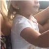 Автоледи с ребенком за рулем возмутила красноярцев (видео)