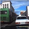 «Красный и две сплошные»: полиция разбирается с нарушениями водителя автобуса (видео)