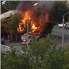 Из горящего в центре города дома пожарные вынесли газовый баллон (видео)