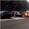 Пять человек пострадали в ДТП на загородной трассе под Красноярском (видео)