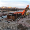 В Минусинске при реконструкции рухнувшего моста пострадал крановщик 