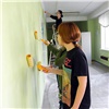Ученикам красноярской гимназии разрешили раскрасить стены