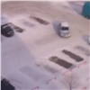Красноярский подросток научился водить машину по ролику на YouTube и прокатил товарищей (видео)