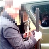 В Богучанском районе у охотников в машине нашли три ружья и почти сотню патронов (видео)