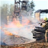 В Дзержинском районе пожар уничтожил склады с 500 тоннами зерна