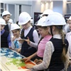 Школьники побывали на Красноярском алюминиевом заводе