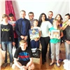 Молодые специалисты «РН-Ванкор» вручили подарки воспитанникам Емельяновского детского дома