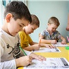 Россияне посчитали затраты на подготовку детей в школу