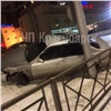 Пьяный водитель катался по ночному Красноярску и разбился о забор и столб