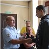 В Енисейском районе подросток спасал тонущего брата и попал в больницу в Красноярске. Полиция помогла ему вернуться домой