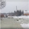 В Красноярском крае разлившийся из-за теплой погоды Енисей затопил два села (видео)