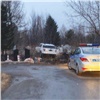 В Красноярске водитель врезался в могилы и сбежал с места аварии