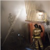 В Хакасии при пожаре в частном доме погиб ребенок. Спасатели ехали 21 минуту из соседнего села