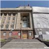 «Удивительно, что не падало на головы»: красноярцам объяснили необходимость ремонта здания правительства на Мира