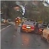 В Ачинске водитель по время погони с полицией на ходу выпрыгнул из авто (видео)