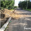 Красноярского подрядчика уличили в «грязном» ремонте сквера