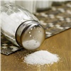 «Спрячьте подальше солонку»: красноярцам рассказали о скрытой соли в продуктах 