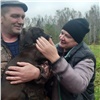 «Привезли тушу коровы, чтобы отвлечь медведицу»: красноярские волонтеры всю ночь искали заблудившихся в лесу девушек и таксу
