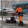 С красноярских улиц за сутки вывезли 991 КамАЗ снега. В ближайшие сутки дороги снова засыпят реагентом