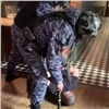 В красноярском ресторане бойцы Росгвардии скрутили буйного посетителя (видео)