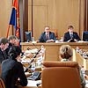 Депутаты Горсовета Красноярска проводят внеочередную сессию