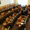 Избирком края официально назвал фамилии избранных по спискам депутатов Заксобрания
