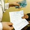 Врач-терапевт красноярской поликлиники выдавала больничные за взятки
