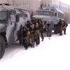 Красноярские полицейские с вертолета задержали вооруженных «грабителей» (видео)