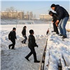 В Красноярске организовали взятие снежного городка