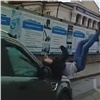Сбитый джипом пешеход подлетел и перевернулся в воздухе (видео)