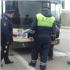 На выезде из Красноярска задержали междугородный автобус с неработающими тормозами (видео)