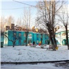 Еще несколько домов в Красноярске в морозы остались без крыши из-за капремонта