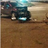 На улице Алексеева водитель Nissan разбил две машины и отправился в больницу (видео)