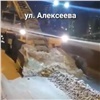 «Уборка в режиме нон-стоп»: в Красноярске продолжают бороться с последствиями осадков (видео)