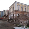 «Остались одни стены»: в Красноярске началась реставрация исторической больницы в центре города