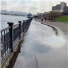 В Красноярске поднялся уровень воды в Енисее. Подтоплен нижний ярус набережной в районе Вантового моста