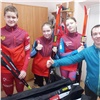 В Кодинске районной спортивной школе подарили 12 комплектов лыж