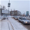 В Красноярске автоледи на BMW сбила ребенка на тротуаре. Она могла быть пьяна (видео)