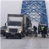 На «Путинском мосту» произошло два ДТП с участием восьми автомобилей и микроавтобуса 