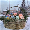 На улицах Красноярска появились гигантские корзины с подарками