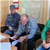 СК показал предполагаемого убийцу 6-летней девочки рукоятью топора в Красноярском крае (видео)
