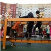 «Большой Жираф, коробка для панна-футбола и новые газоны»: в Норильске обустроили площадку по программе «Комфортный двор»