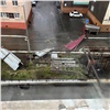 В Норильске бушующий ветер срывает крыши с домов (видео)