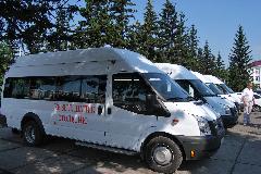 В Кызыле хулиганы повредили один из новых микроавтобусов